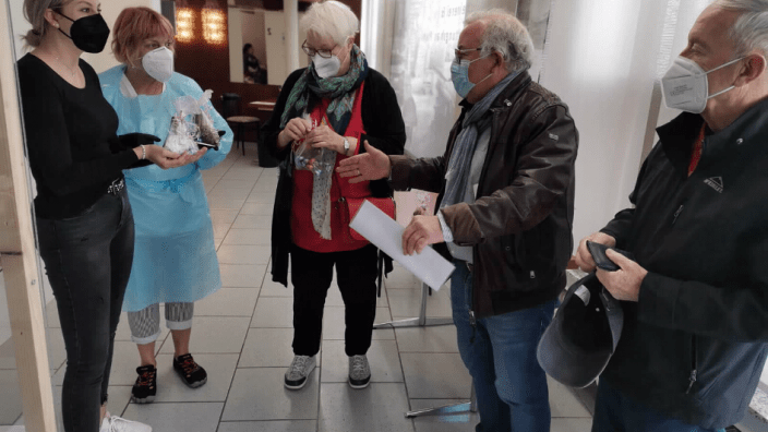 Frauenunion und Seniorenunion bedanken sich für innerstädtisches Testzentrum 